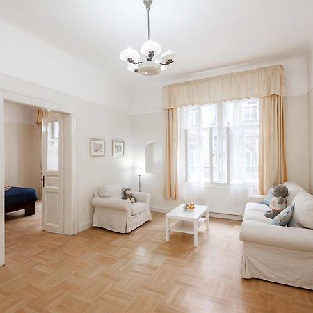 Historic Centre-Spacious Apartment Πράγα Εξωτερικό φωτογραφία